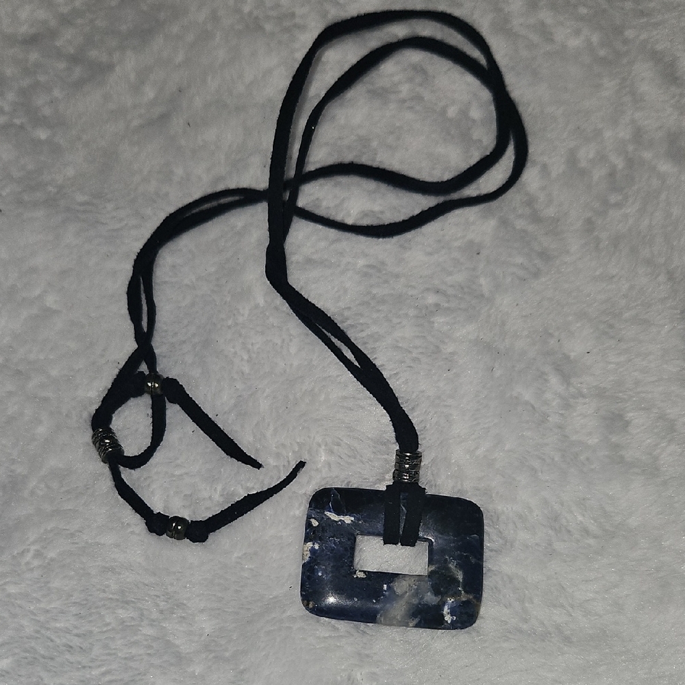 Black and Blue Stone Pendant Necklace